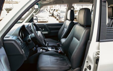 Mitsubishi Pajero IV, 2018 год, 1 895 000 рублей, 11 фотография