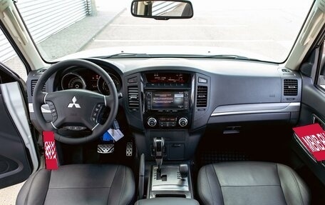Mitsubishi Pajero IV, 2018 год, 1 895 000 рублей, 16 фотография