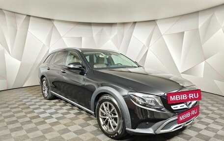 Mercedes-Benz E-Класс, 2018 год, 3 055 000 рублей, 3 фотография