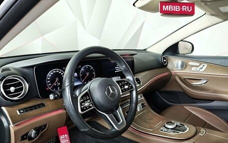 Mercedes-Benz E-Класс, 2018 год, 3 055 000 рублей, 19 фотография