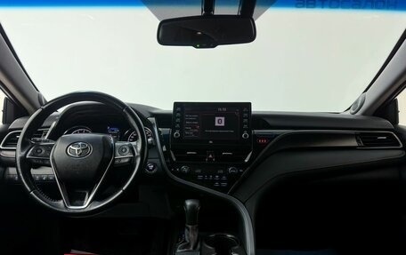 Toyota Camry, 2021 год, 2 799 000 рублей, 24 фотография