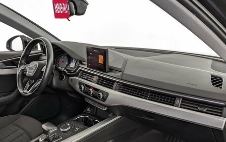 Audi A4, 2018 год, 1 695 000 рублей, 13 фотография