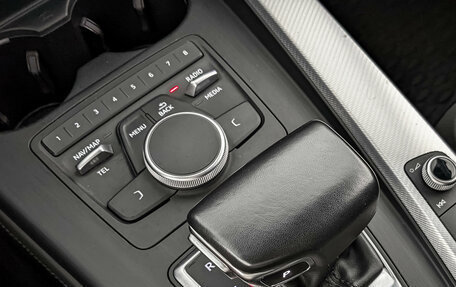 Audi A4, 2018 год, 1 695 000 рублей, 21 фотография