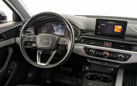 Audi A4, 2018 год, 1 695 000 рублей, 26 фотография