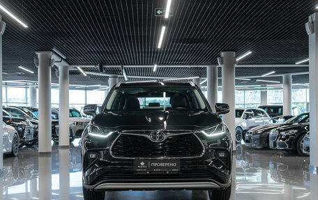 Toyota Highlander, 2025 год, 5 000 000 рублей, 3 фотография