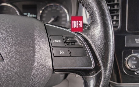 Mitsubishi Outlander III рестайлинг 3, 2016 год, 2 299 000 рублей, 16 фотография
