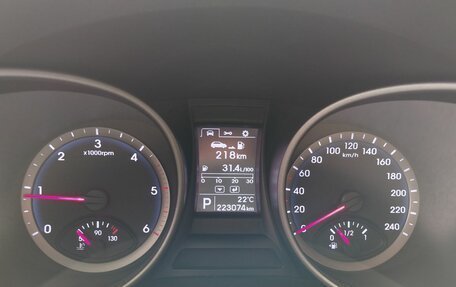 Hyundai Santa Fe III рестайлинг, 2014 год, 1 800 000 рублей, 13 фотография