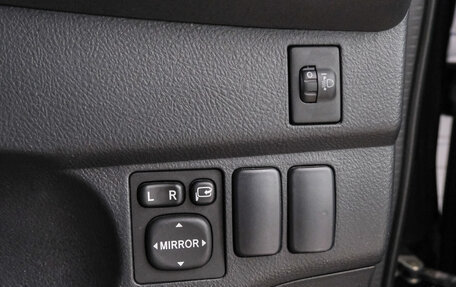 Toyota bB II рестайлинг, 2013 год, 989 000 рублей, 19 фотография