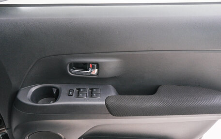 Toyota bB II рестайлинг, 2013 год, 989 000 рублей, 20 фотография