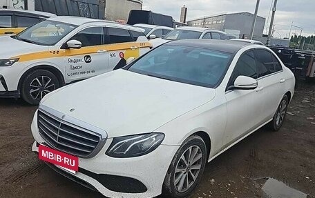 Mercedes-Benz E-Класс, 2020 год, 2 220 000 рублей, 2 фотография