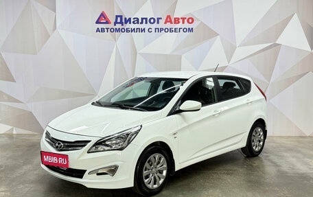 Hyundai Solaris II рестайлинг, 2016 год, 1 250 000 рублей, 1 фотография