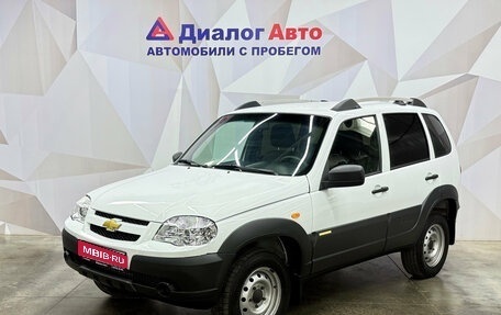 Chevrolet Niva I рестайлинг, 2019 год, 820 000 рублей, 1 фотография