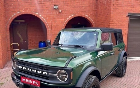 Ford Bronco, 2022 год, 4 840 000 рублей, 1 фотография