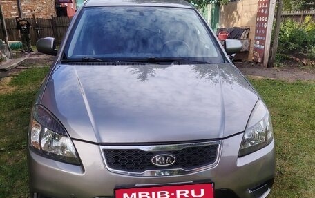 KIA Rio II, 2011 год, 550 000 рублей, 1 фотография