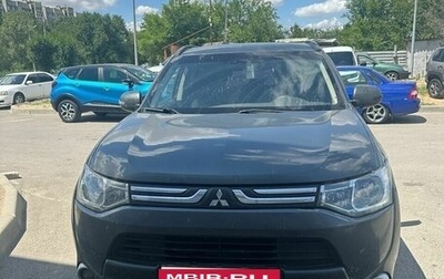 Mitsubishi Outlander III рестайлинг 3, 2014 год, 1 399 000 рублей, 1 фотография
