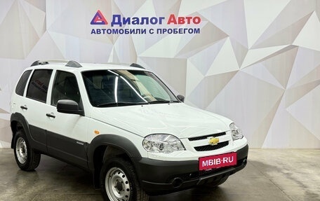 Chevrolet Niva I рестайлинг, 2019 год, 820 000 рублей, 3 фотография