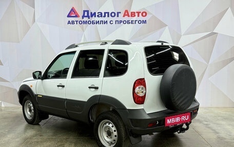 Chevrolet Niva I рестайлинг, 2019 год, 820 000 рублей, 4 фотография