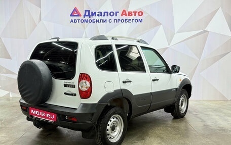 Chevrolet Niva I рестайлинг, 2019 год, 820 000 рублей, 6 фотография