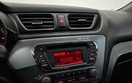 KIA Rio III рестайлинг, 2015 год, 1 045 000 рублей, 17 фотография