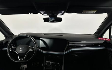 Volkswagen Touareg III, 2022 год, 6 900 000 рублей, 7 фотография