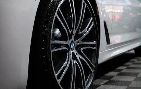BMW 5 серия, 2019 год, 2 500 000 рублей, 3 фотография