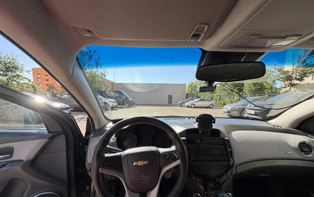 Chevrolet Cruze II, 2010 год, 550 000 рублей, 6 фотография