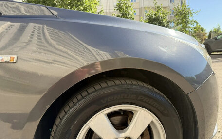 Chevrolet Cruze II, 2010 год, 550 000 рублей, 24 фотография