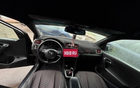 Volkswagen Polo VI (EU Market), 2012 год, 500 000 рублей, 13 фотография