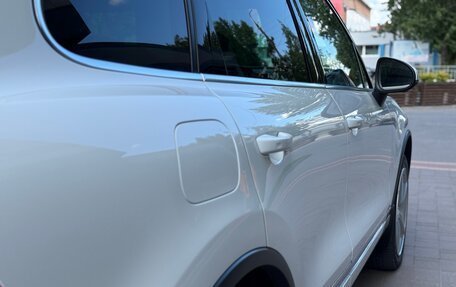 Volkswagen Touareg III, 2015 год, 2 585 000 рублей, 7 фотография