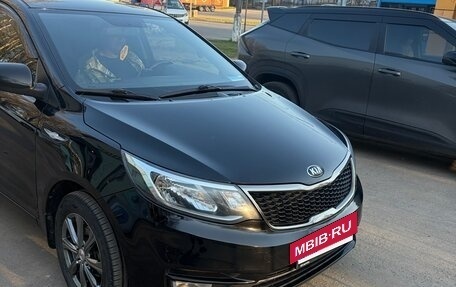 KIA Rio III рестайлинг, 2017 год, 1 350 000 рублей, 2 фотография