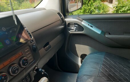 Nissan Navara (Frontier), 2008 год, 1 700 000 рублей, 36 фотография
