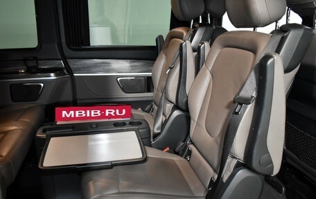 Mercedes-Benz V-Класс, 2019 год, 4 990 000 рублей, 18 фотография
