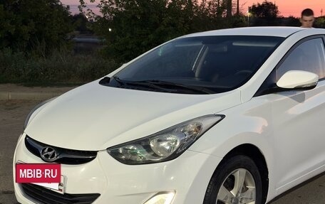 Hyundai Avante, 2012 год, 889 000 рублей, 3 фотография