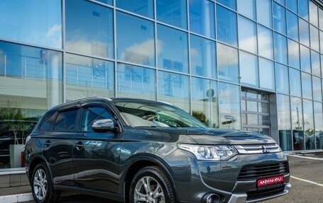 Mitsubishi Outlander III рестайлинг 3, 2014 год, 1 738 000 рублей, 1 фотография