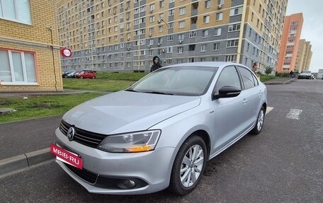 Volkswagen Jetta VI, 2014 год, 1 020 000 рублей, 3 фотография