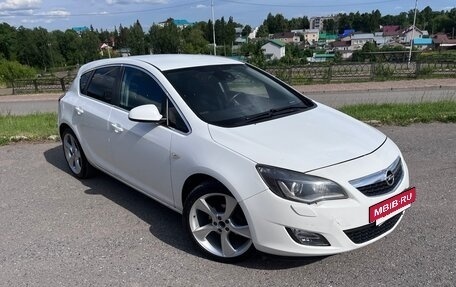 Opel Astra J, 2012 год, 530 000 рублей, 3 фотография