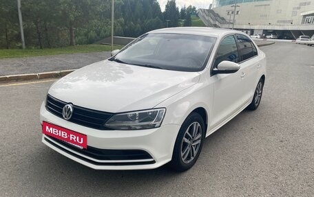 Volkswagen Jetta VI, 2015 год, 950 000 рублей, 2 фотография