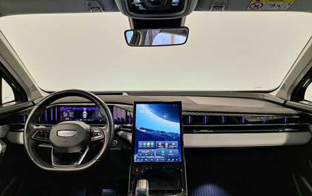 Geely Atlas, 2024 год, 2 650 000 рублей, 17 фотография