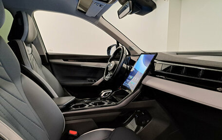 Geely Atlas, 2024 год, 2 650 000 рублей, 13 фотография