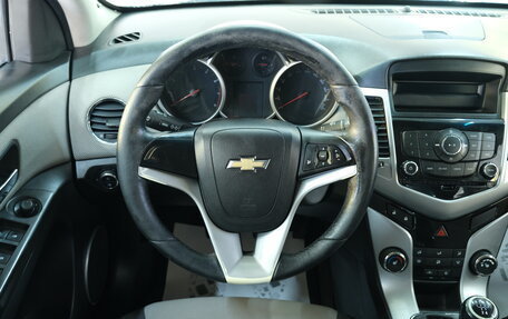 Chevrolet Cruze II, 2011 год, 679 000 рублей, 12 фотография