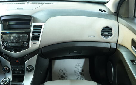 Chevrolet Cruze II, 2011 год, 679 000 рублей, 17 фотография