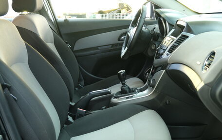 Chevrolet Cruze II, 2011 год, 679 000 рублей, 19 фотография