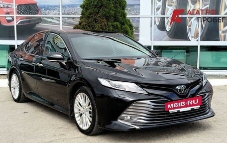 Toyota Camry, 2018 год, 3 250 000 рублей, 2 фотография