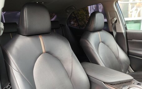 Toyota Camry, 2018 год, 3 250 000 рублей, 20 фотография