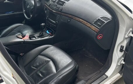 Mercedes-Benz E-Класс, 2003 год, 495 000 рублей, 5 фотография