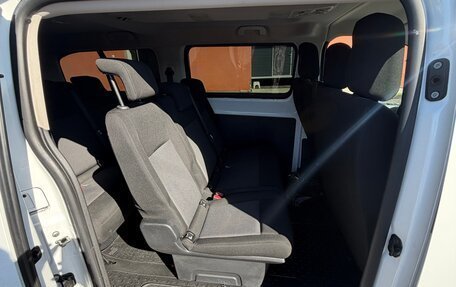 Opel Vivaro, 2021 год, 3 300 000 рублей, 6 фотография