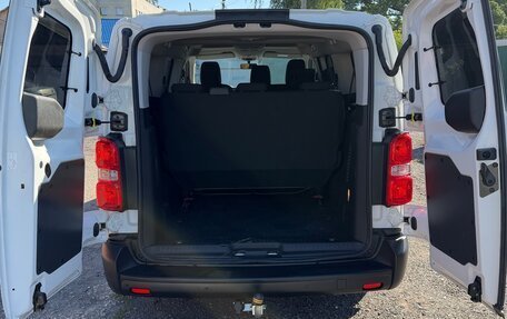 Opel Vivaro, 2021 год, 3 300 000 рублей, 7 фотография