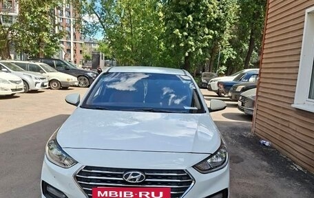 Hyundai Solaris II рестайлинг, 2018 год, 680 000 рублей, 9 фотография