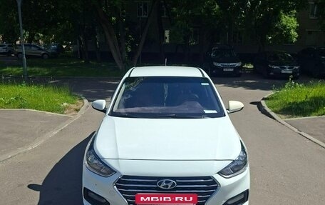 Hyundai Solaris II рестайлинг, 2018 год, 680 000 рублей, 5 фотография