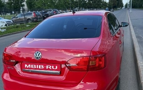 Volkswagen Jetta VI, 2012 год, 980 000 рублей, 2 фотография
